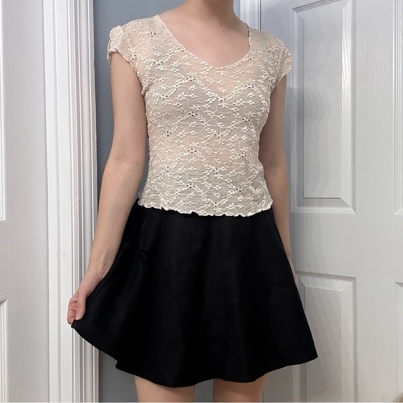 Vintage Blouse Y2K Coquette Pastel Cream Dainty Floral Semi Sheer Size Medium - Picture 4 of 9